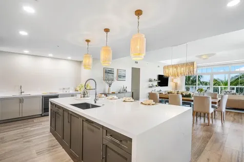 184 Lake Drive Palm Beach Shores FL 33404