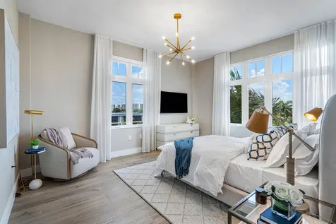 184 Lake Drive Palm Beach Shores FL 33404
