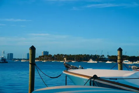 184 Lake Drive Palm Beach Shores FL 33404