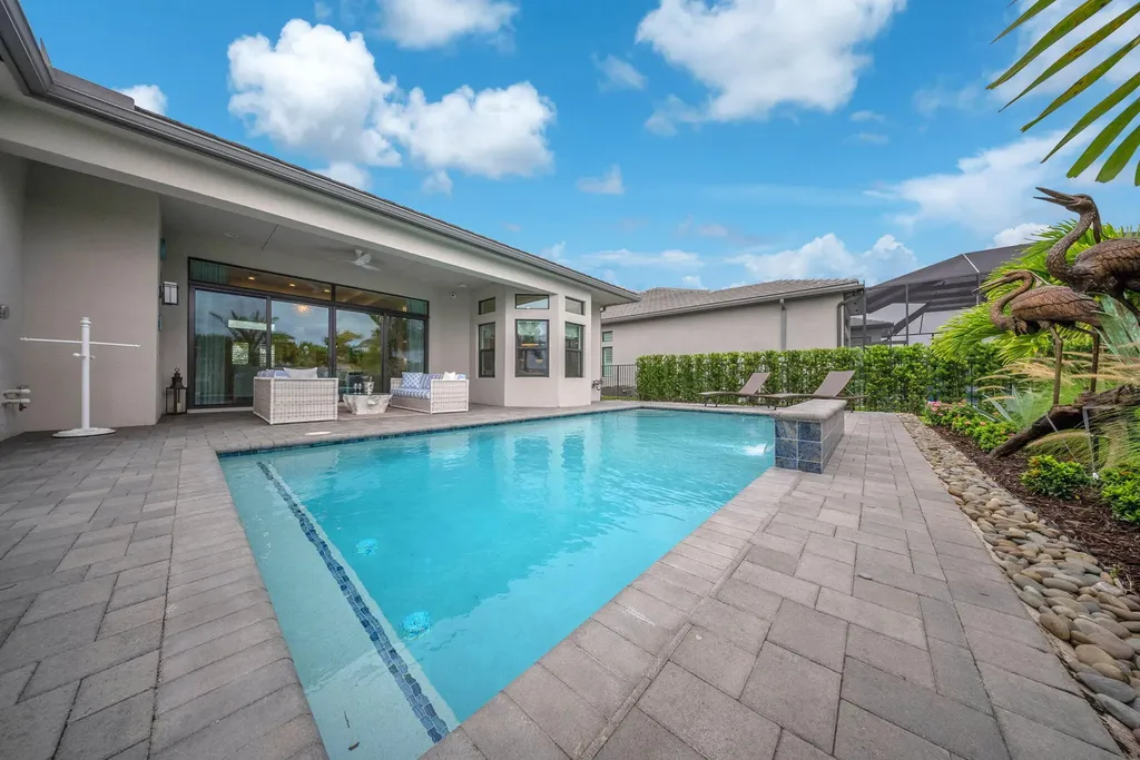 11340 Frosted Pine Manor Boynton Beach FL 33473