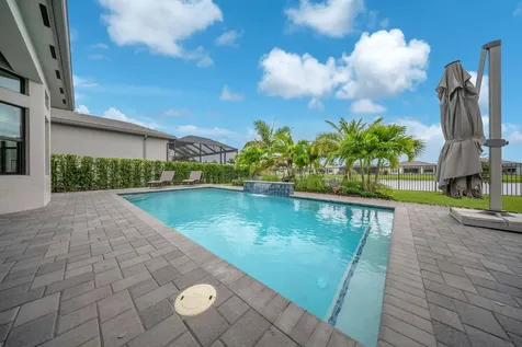 11340 Frosted Pine Manor Boynton Beach FL 33473