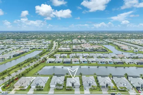 11340 Frosted Pine Manor Boynton Beach FL 33473