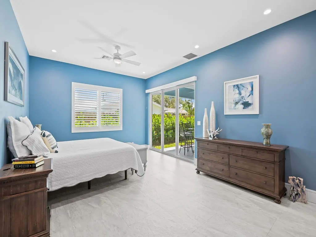 2754 NE 31st Court Lighthouse Point FL 33064
