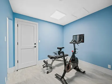 2754 NE 31st Court Lighthouse Point FL 33064