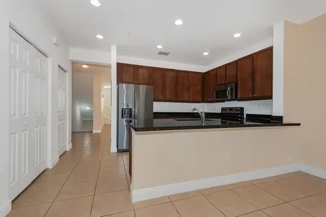 932 SW 147th Avenue Pembroke Pines FL 33027