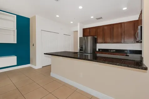 932 SW 147th Avenue Pembroke Pines FL 33027