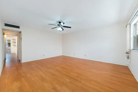 560 Brittany L Delray Beach FL 33446