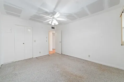 560 Brittany L Delray Beach FL 33446