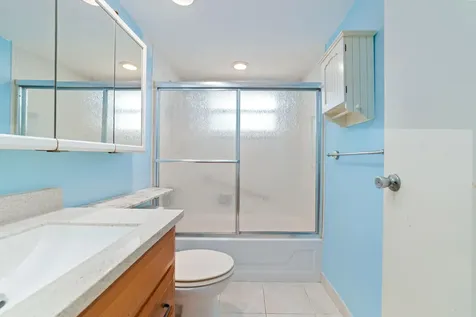 560 Brittany L Delray Beach FL 33446
