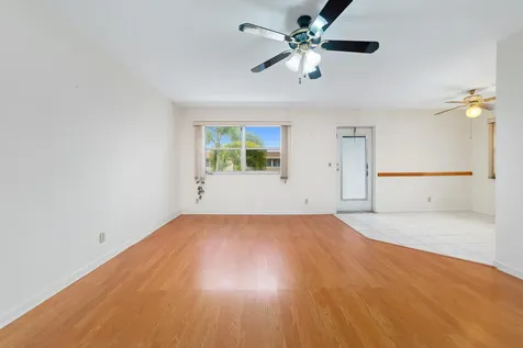 560 Brittany L Delray Beach FL 33446