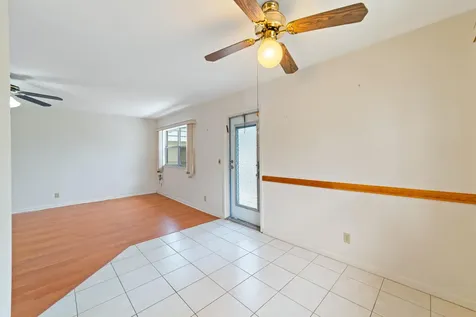 560 Brittany L Delray Beach FL 33446