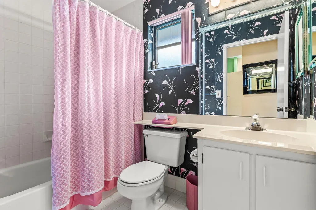 8356 Sunmeadow Lane Boca Raton FL 33496