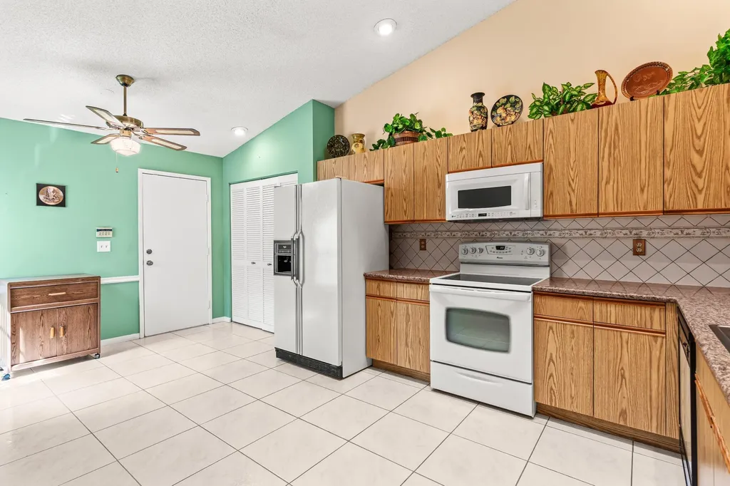 8356 Sunmeadow Lane Boca Raton FL 33496