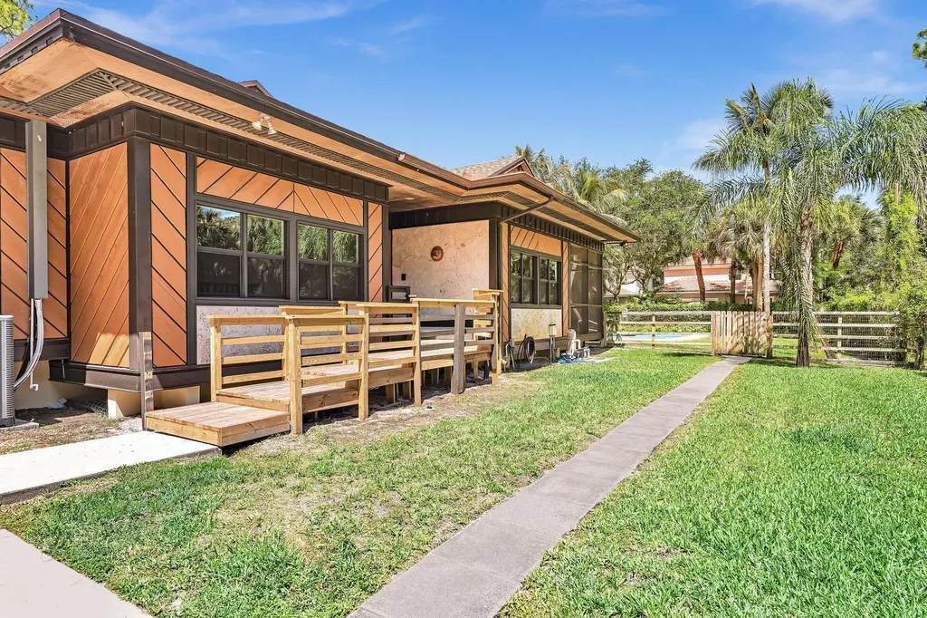13366 48th Trail S Delray Beach FL 33445