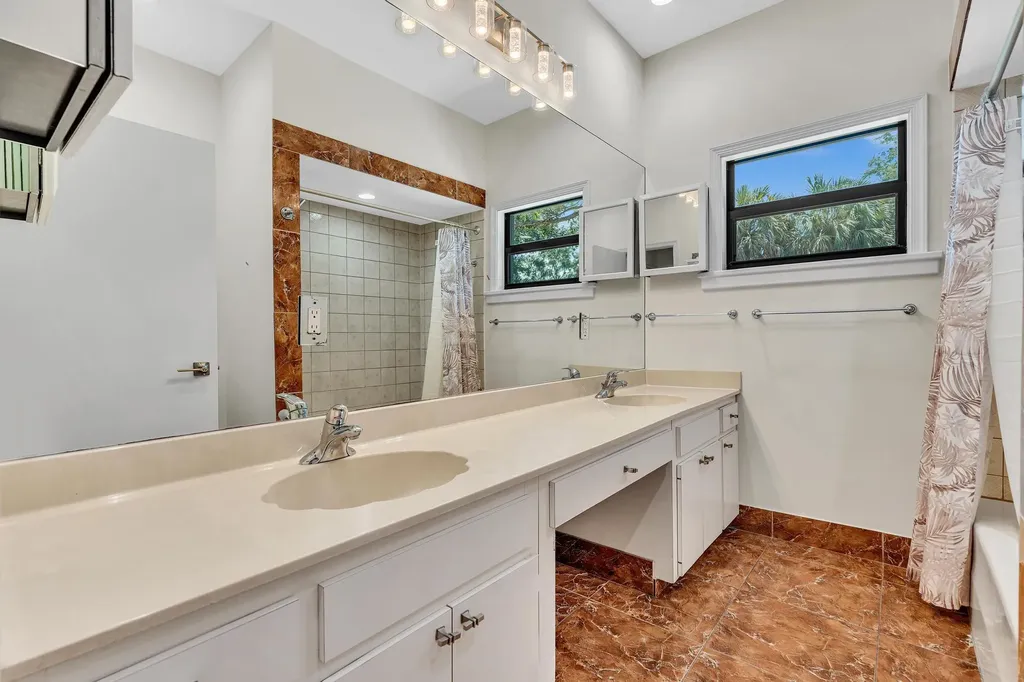 13366 48th Trail S Delray Beach FL 33445