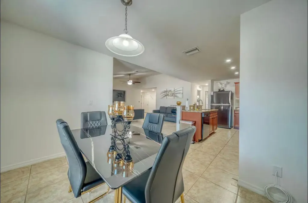 1925 SW 14th Street Cape Coral FL 33991