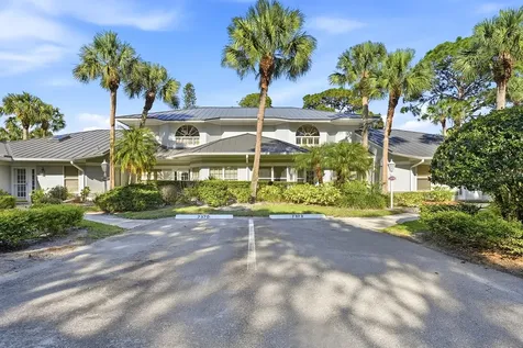 7370 Pine Creek Way Port St Lucie FL 34986