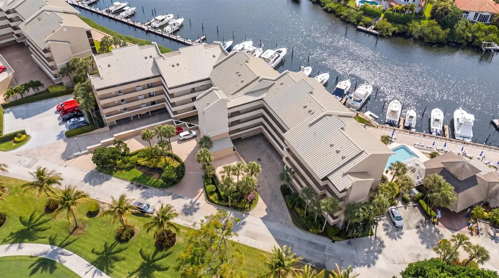 16910 Bay Street Jupiter FL 33477
