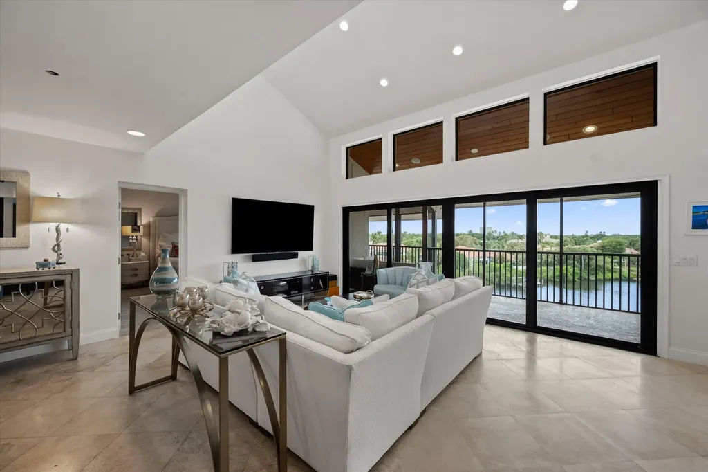 16910 Bay Street Jupiter FL 33477
