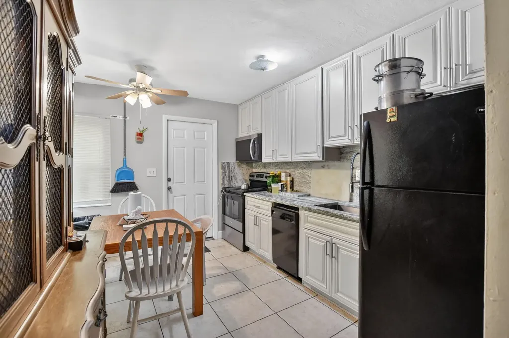 314 SW 1st Street Boca Raton FL 33432