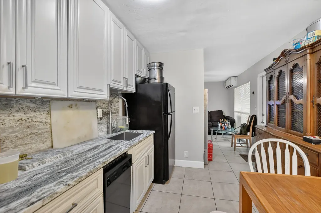 314 SW 1st Street Boca Raton FL 33432