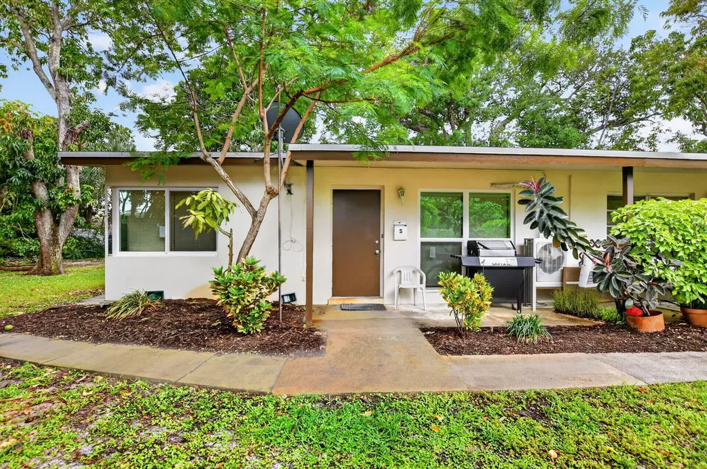 314 SW 1st Street Boca Raton FL 33432