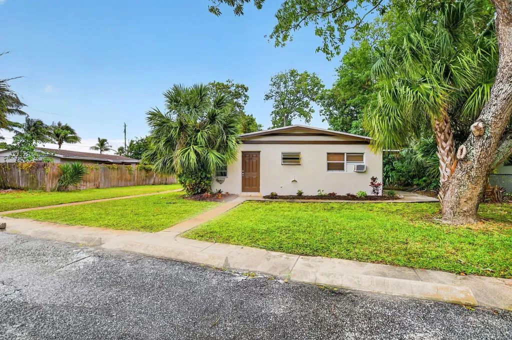 314 SW 1st Street Boca Raton FL 33432