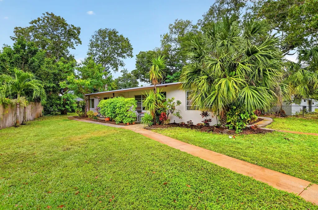 314 SW 1st Street Boca Raton FL 33432