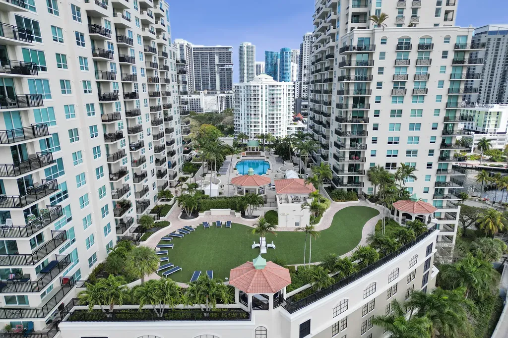 610 W Las Olas Fort Lauderdale FL 33312