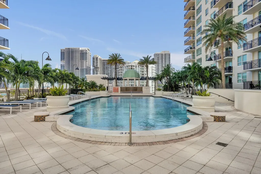 610 W Las Olas Fort Lauderdale FL 33312