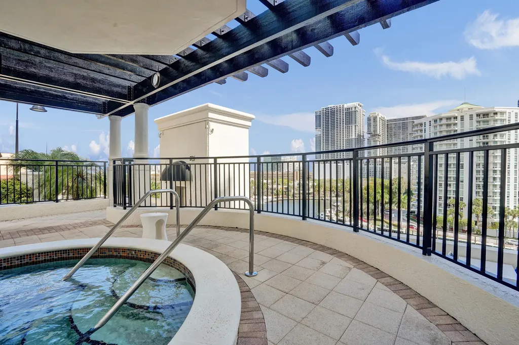 610 W Las Olas Fort Lauderdale FL 33312