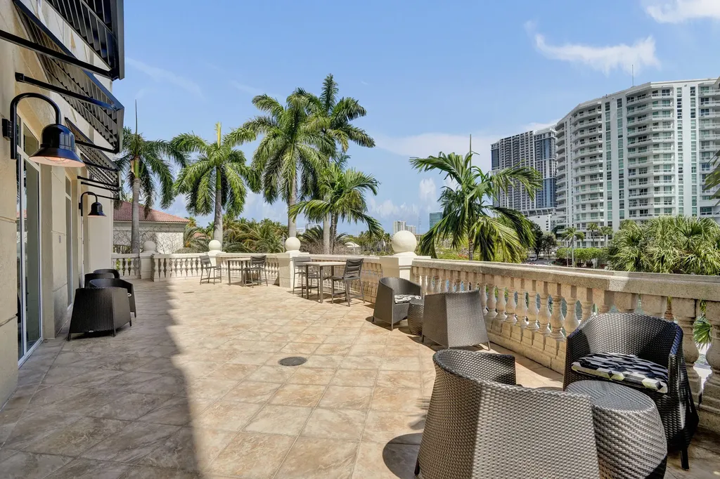 610 W Las Olas Fort Lauderdale FL 33312