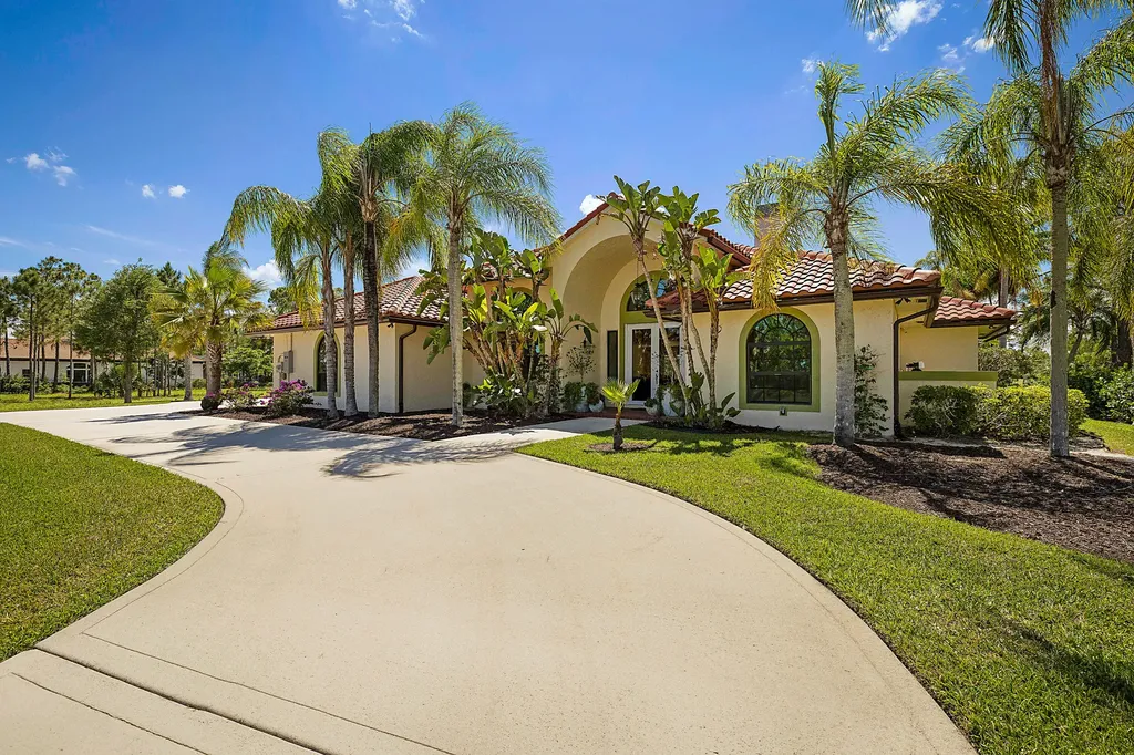 18680 SE Old Trail Drive E Jupiter FL 33478