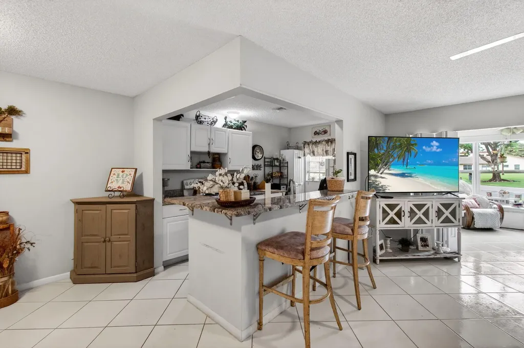 5050 Nesting Way Delray Beach FL 33484