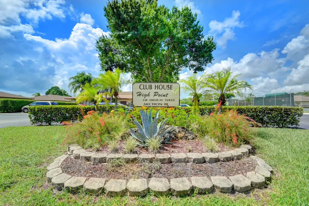 5050 Nesting Way Delray Beach FL 33484