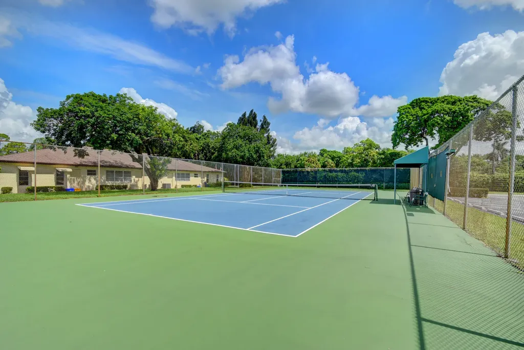5050 Nesting Way Delray Beach FL 33484