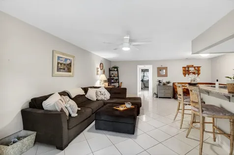 5050 Nesting Way Delray Beach FL 33484