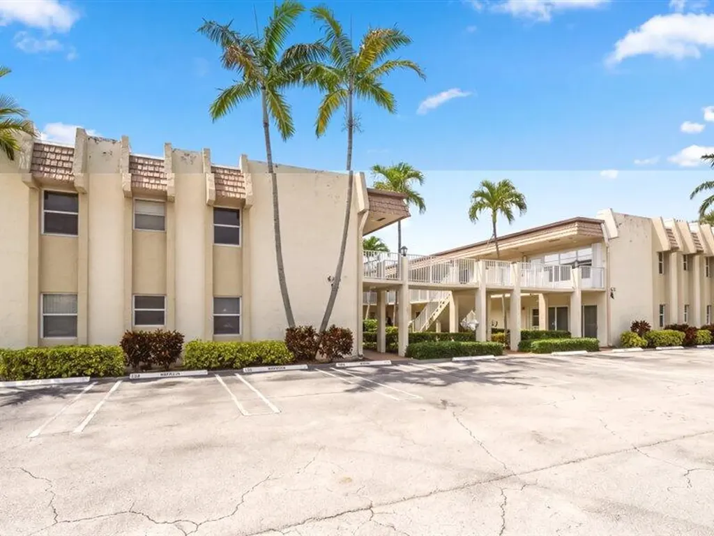 600 Snug Harbor Drive Boynton Beach FL 33435