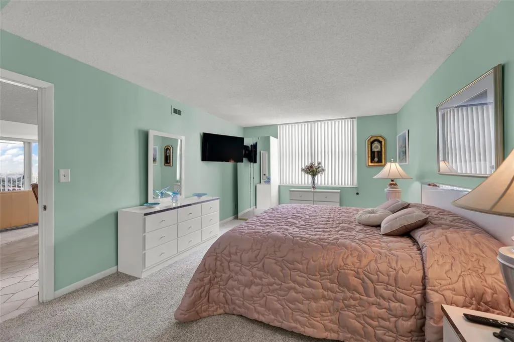 1010 S Ocean Boulevard Pompano Beach FL 33062