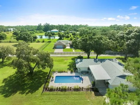 8530 8th Street Vero Beach FL 32968