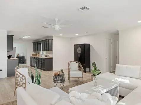 8530 8th Street Vero Beach FL 32968