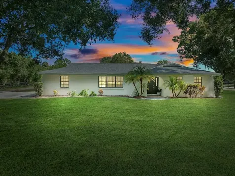 8530 8th Street Vero Beach FL 32968