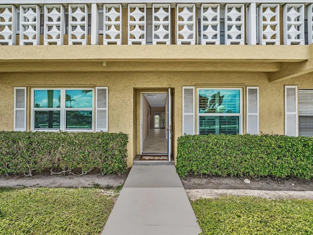 1151 Calamondin Terrace Delray Beach FL 33445