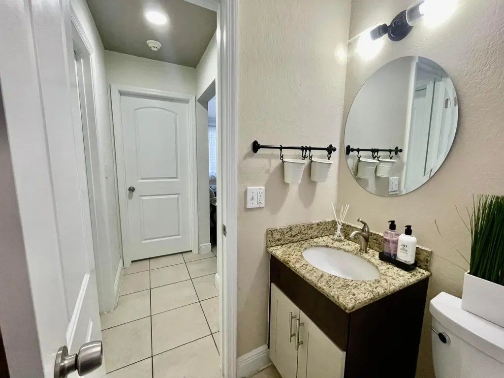 7661 Farragut Street Hollywood FL 33024