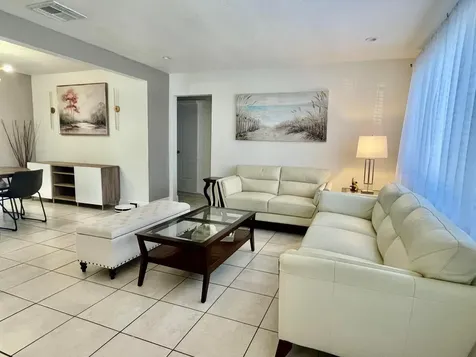 7661 Farragut Street Hollywood FL 33024