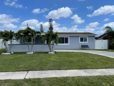 7661 Farragut Street Hollywood FL 33024