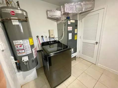 7661 Farragut Street Hollywood FL 33024