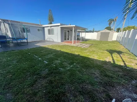 7661 Farragut Street Hollywood FL 33024