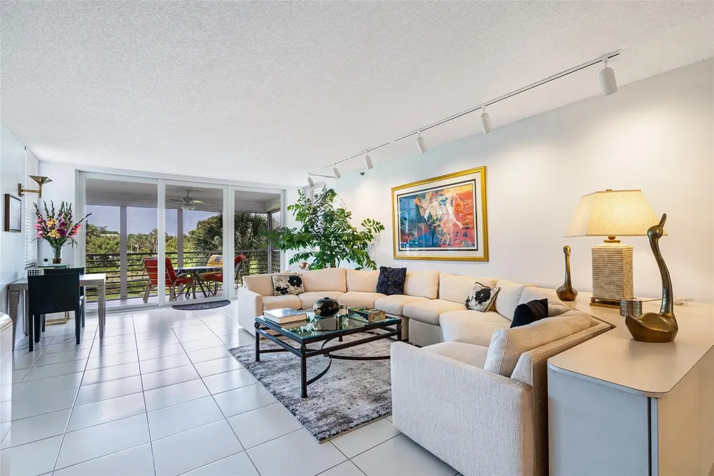 3507 Oaks Way Pompano Beach FL 33069