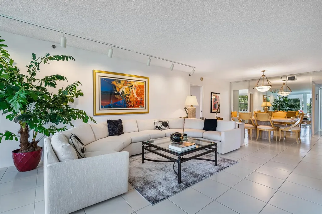 3507 Oaks Way Pompano Beach FL 33069